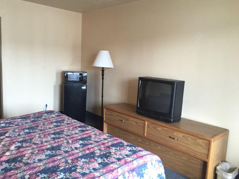 דיקסון Rodeway Inn מראה חיצוני תמונה