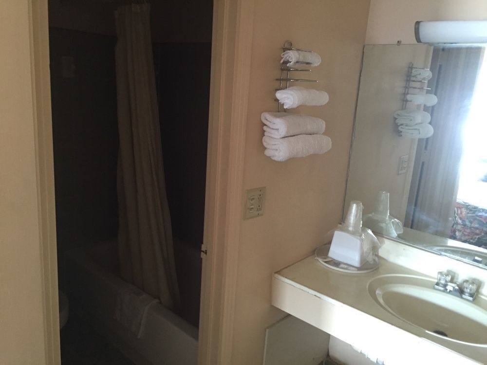 דיקסון Rodeway Inn מראה חיצוני תמונה